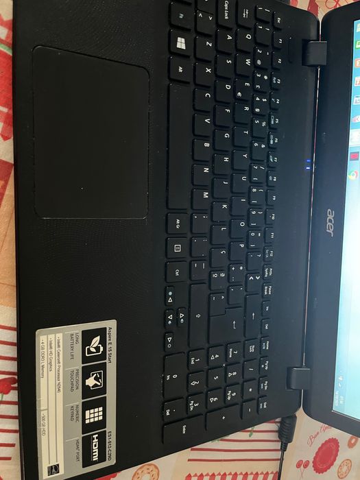 Portátil acer bom estado