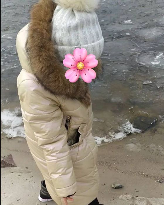 Продам зимове тепле пальто на дівчинку