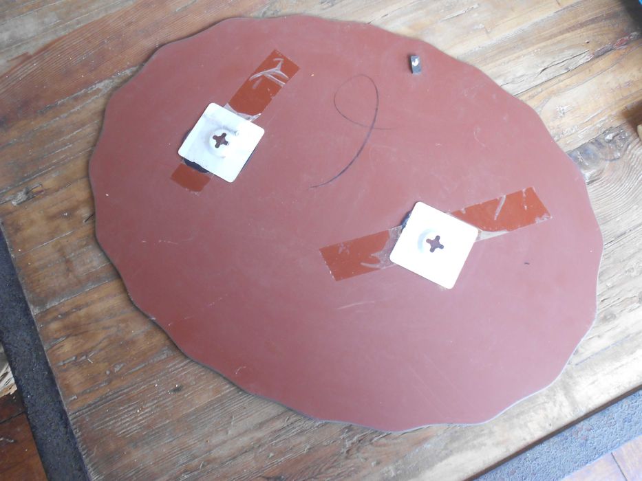 Dois espelhos antigos biselados 60x45 e 18x23cm