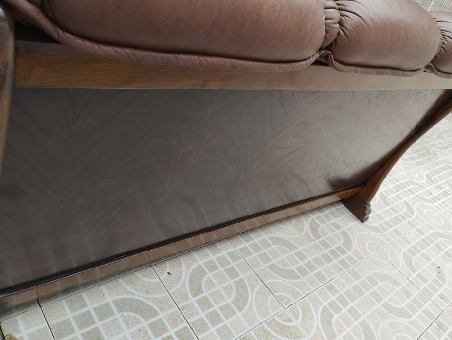 Conjunto de sofás em pele genuína