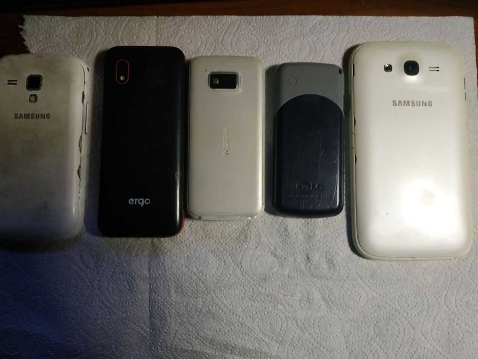 мобильные телефоны (за все)