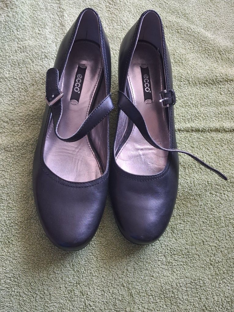 Eleganckie damskie buty ecco skórzane r.38 r.