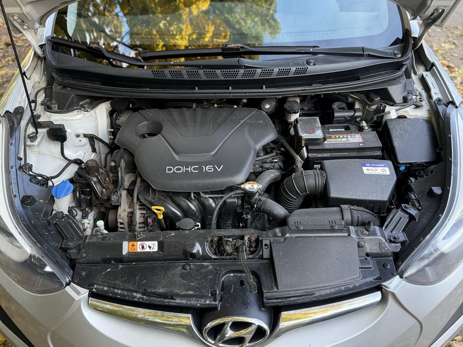 Hyundai  Elantra GLS