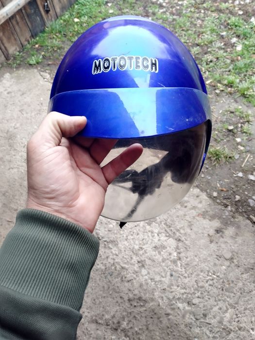 Продам мото шлем