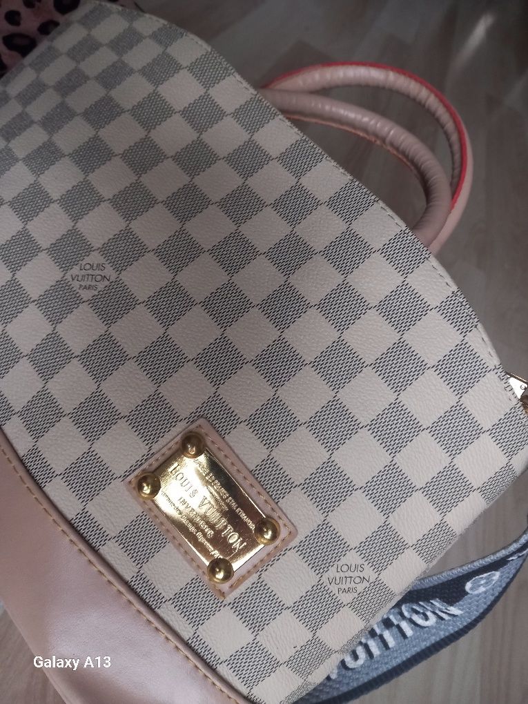 Louis vuitton torebka jasna