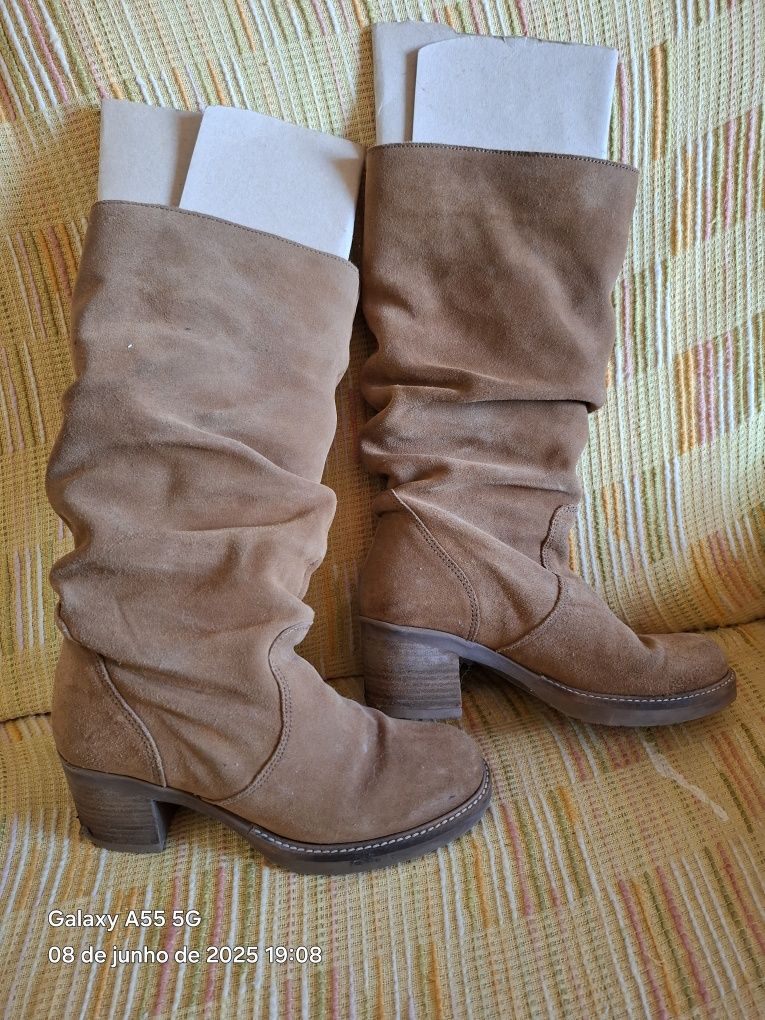 Botas de senhora em camurça -37