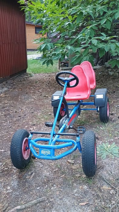 Profesjonalny gokart na pedały plus dodatkowy fotelik
