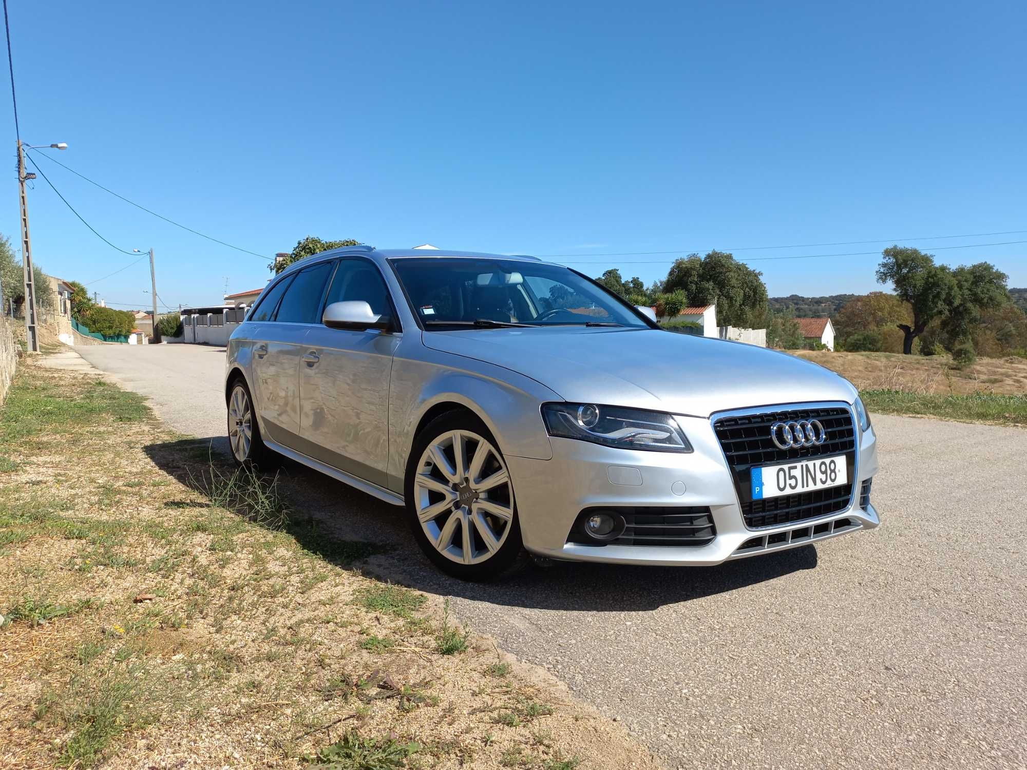 Audi A4 2.0 TDI S-LINE