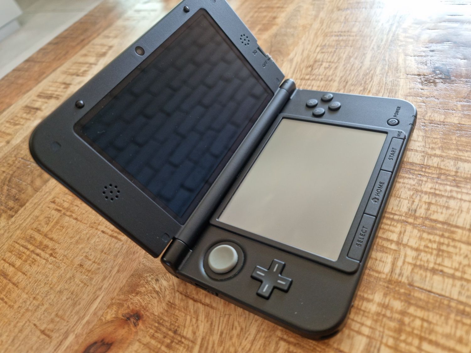 Konsola Nintendo 3DS XL