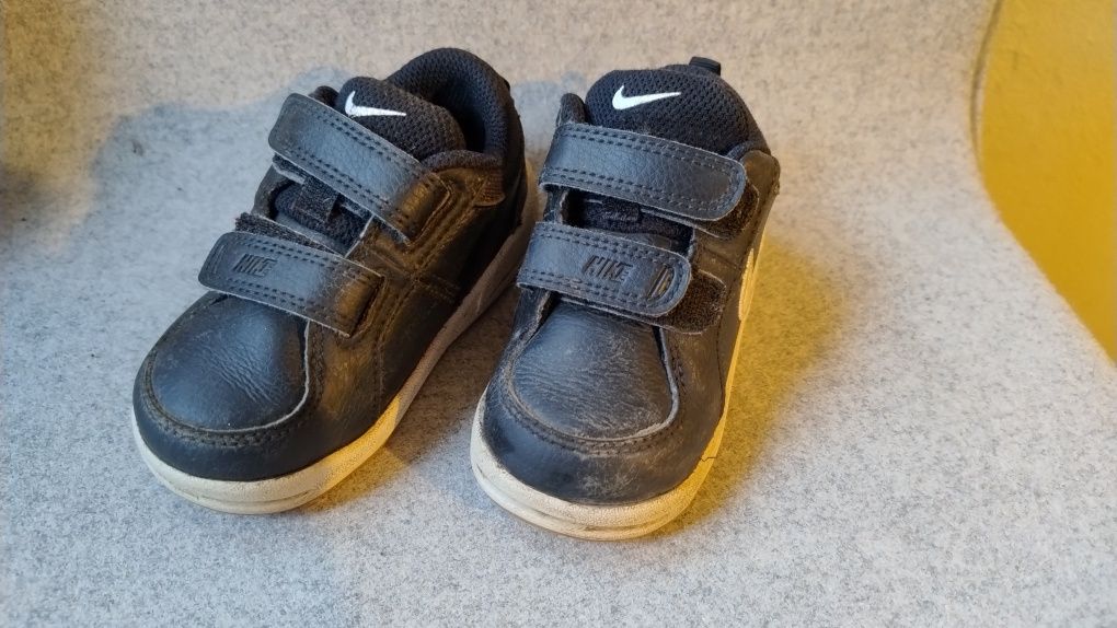 Buty dla chłopca Lasocki, Nike r.22 - CENA ZA CAŁOŚĆ