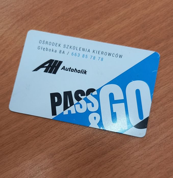 Sprzedam kartę podarunkowął od ,, Autoholik" stan lekko zarysowana.