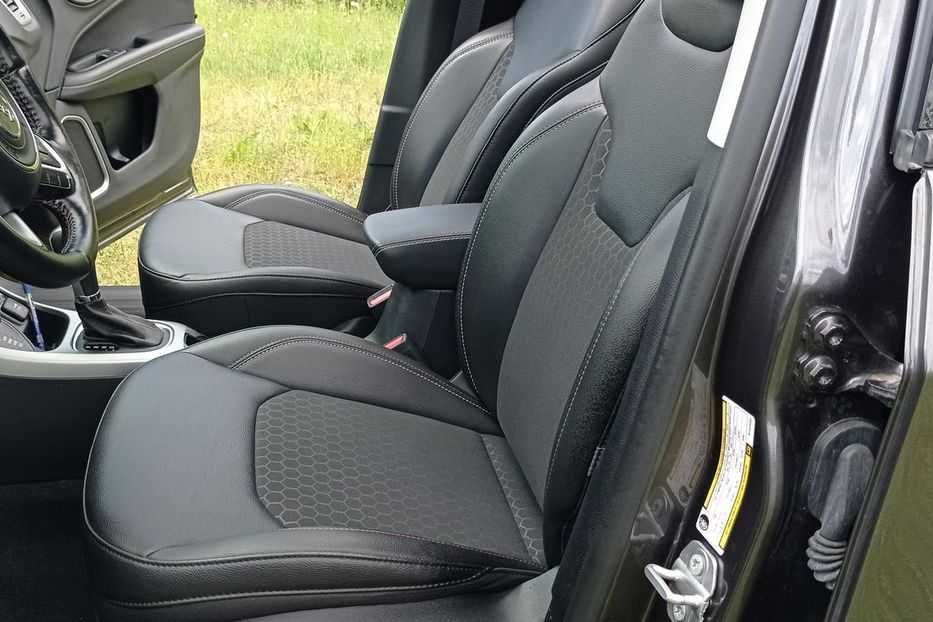 Продам Jeep Compass LATITUDE 2021