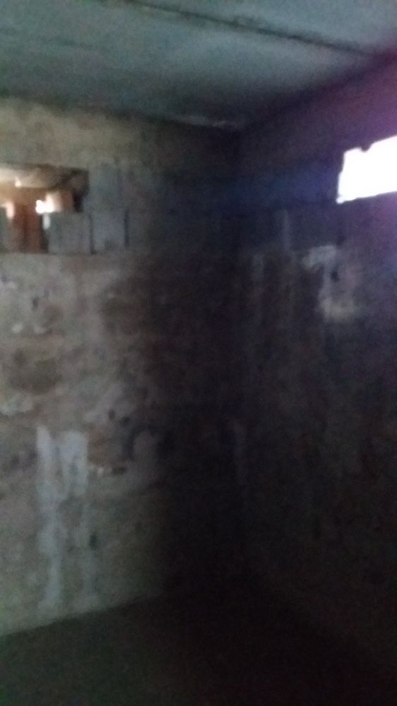 Будинок Незавершене будівництво 10 соток землі у місті Березне