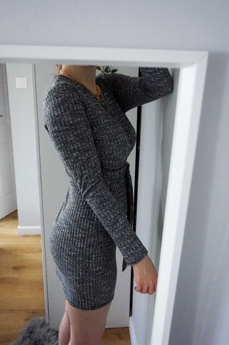 S 36 szary długi sweter sukienka sweterkowa dzianinowa w prążki prążek