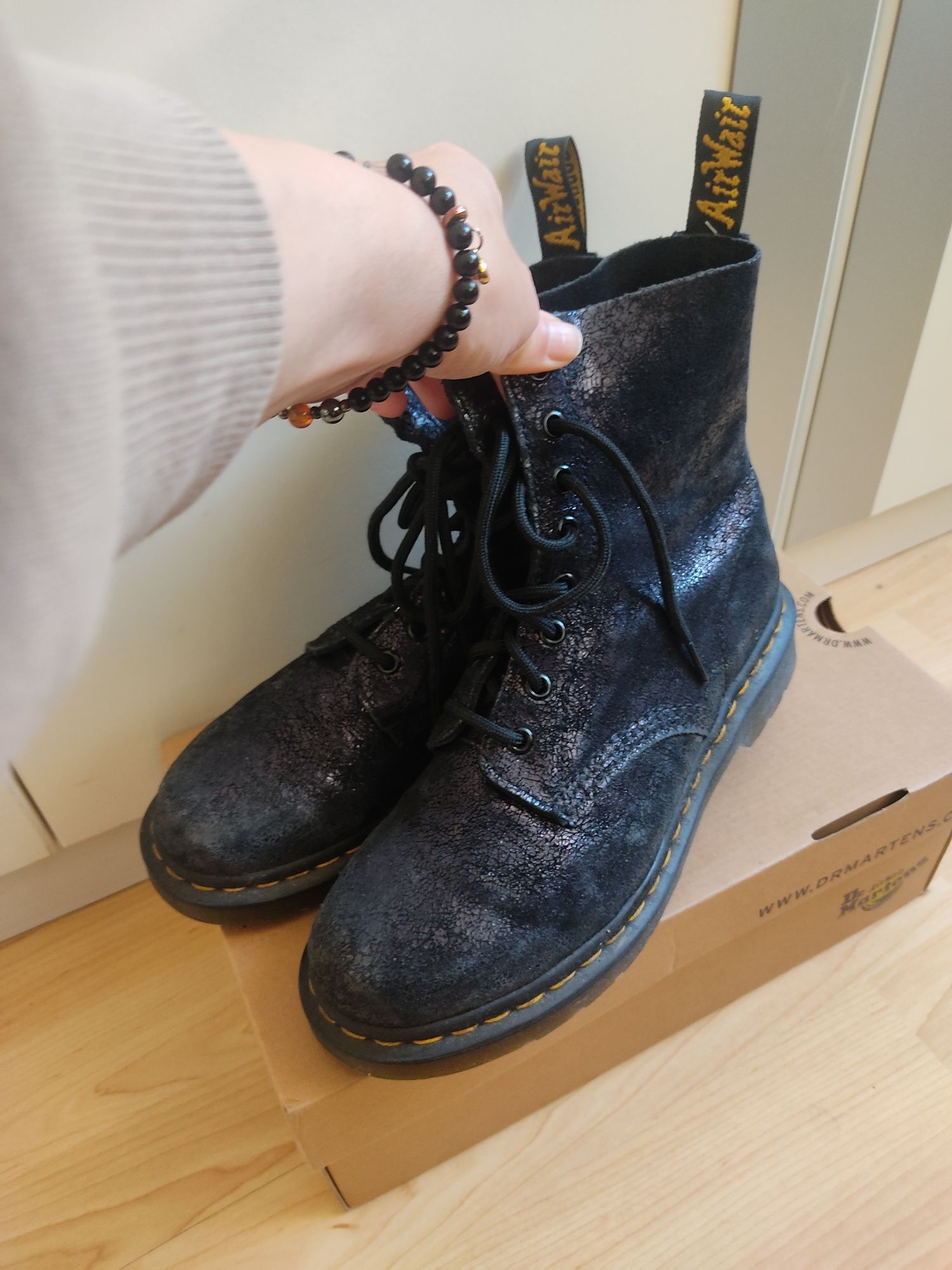 Dr Martens Pascal 1460, granatowe, błyszczące, rozmiar 39