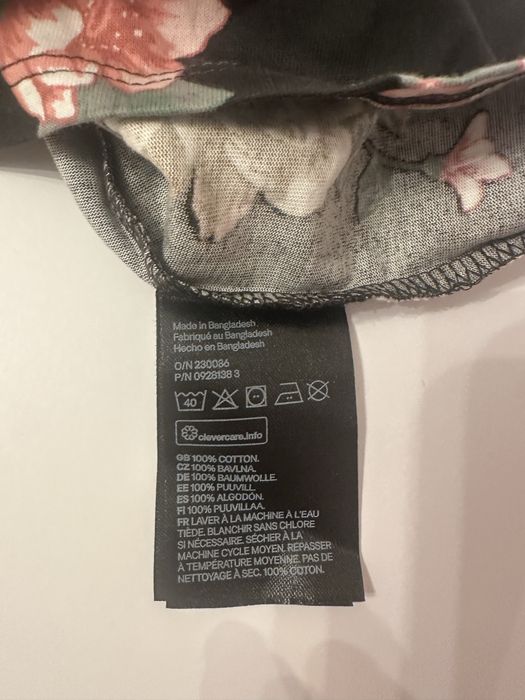 Piękna czarna sukienka w kwiatki rozmiar 68 HM