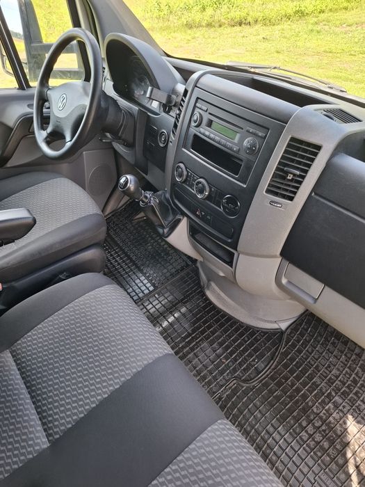 Volkswagen crafter kontener z windą FV23%