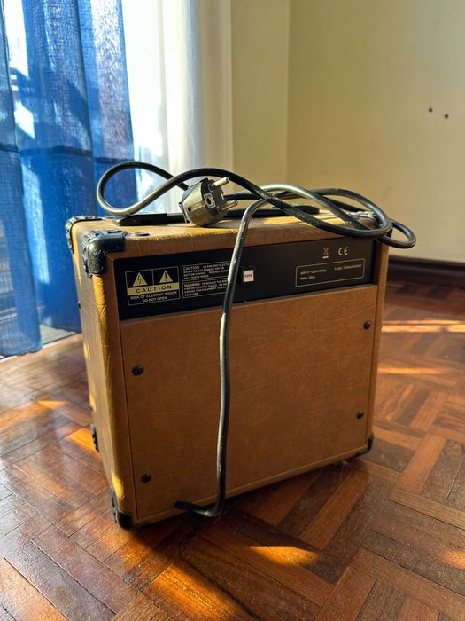 Amplificador Acústico Stagg 10 AA - Como novo
