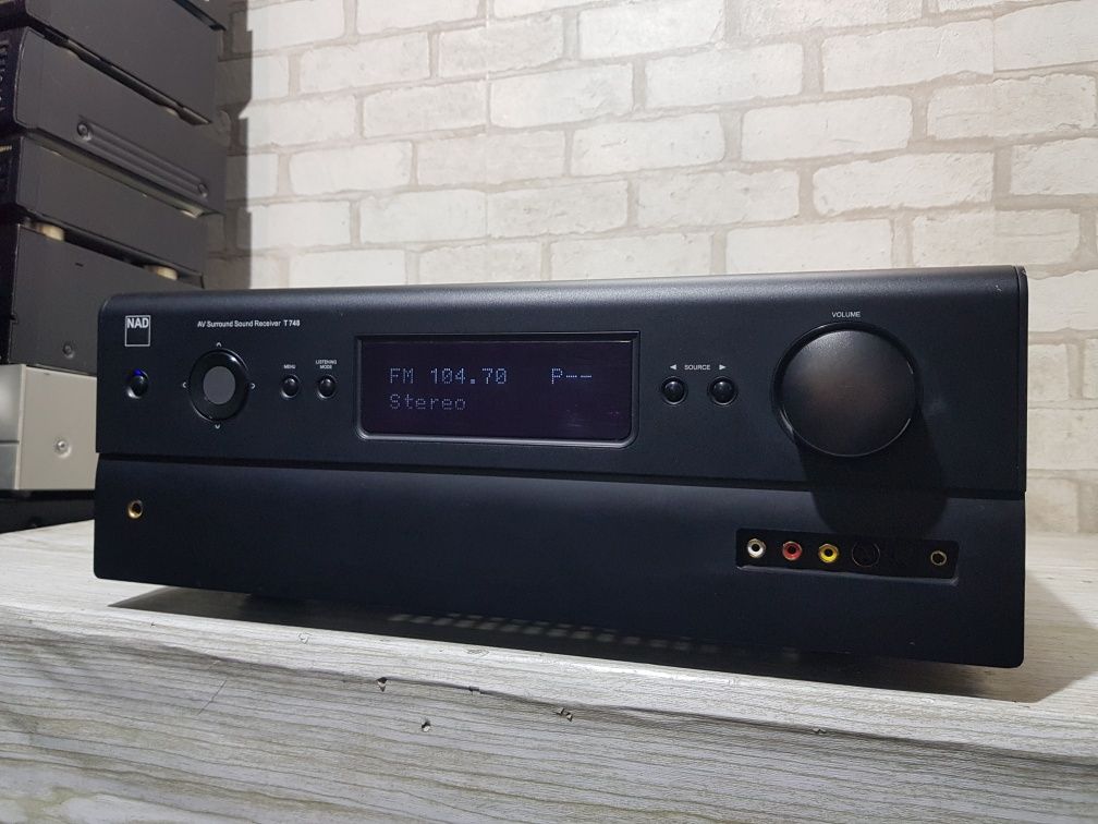 7.1AV ресивер/підсилювач NAD T748 HDMI 3D 2х80Вт б/у з Німеччини