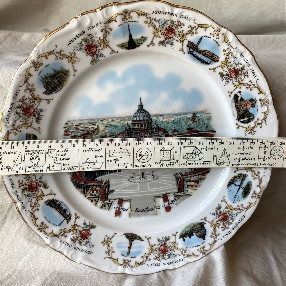 Продам настінну декоративну тарілку Рим Roma