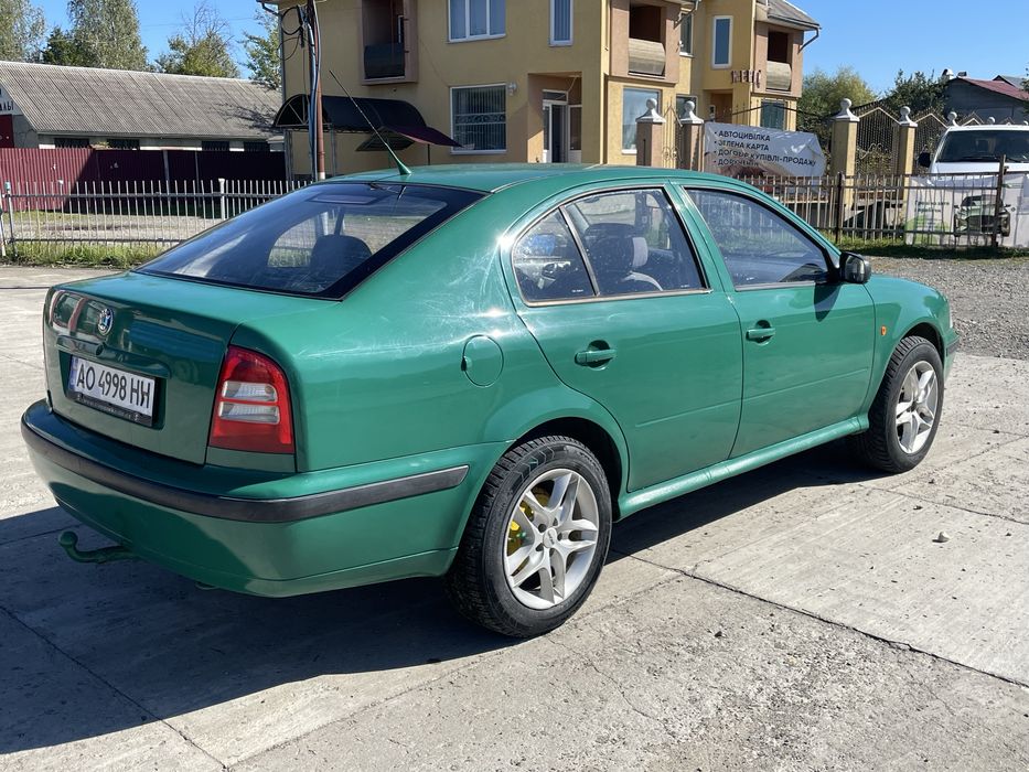 Skoda Octavia ( Tour )