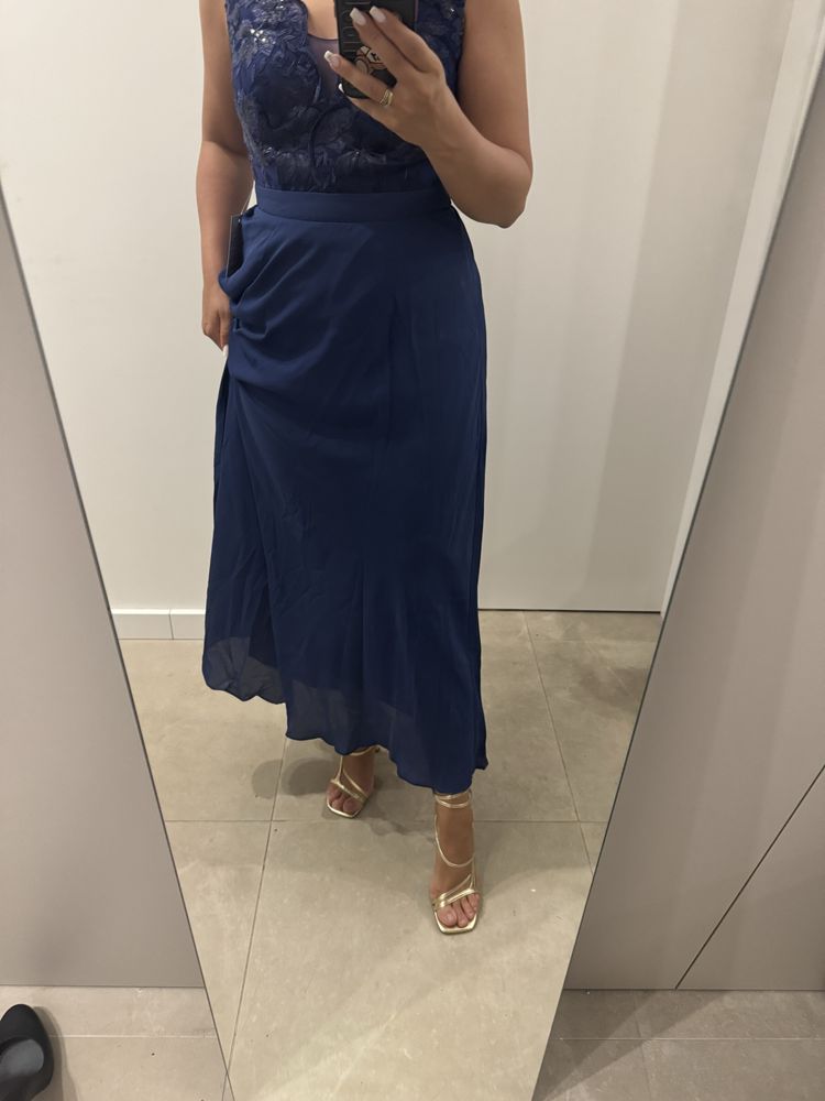 Elegancka suknia sukienka wesele Modna