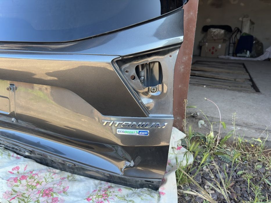 Ляда (кришка багажника) Ford Escape (Kuga) Titanium (MK3) 2019 рік.