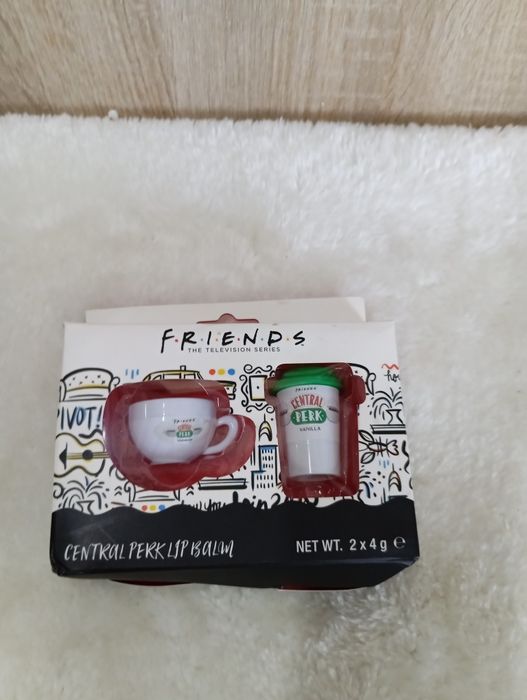 Zestaw balsamów do ust z motywem serialu "Friends"