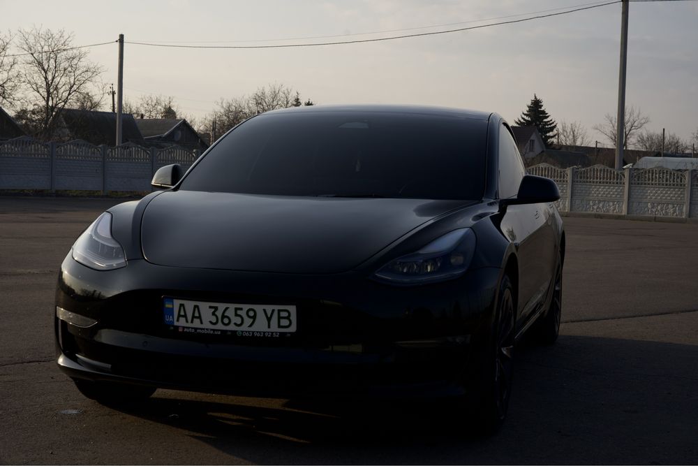 Продажа Tesla model 3