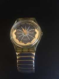 Swatch com bracelete elastica prateada