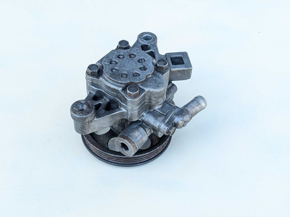 Насос ГУР Honda Civic VI (6) EJ EK, EJ EM1 - 1.4 1.5 1.6 (1995-2001)