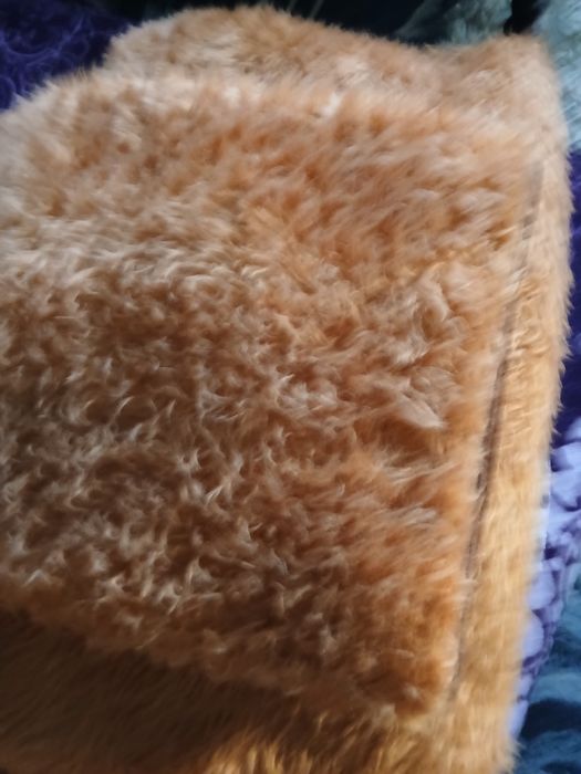 Narzuta na łóżko plus na fotel