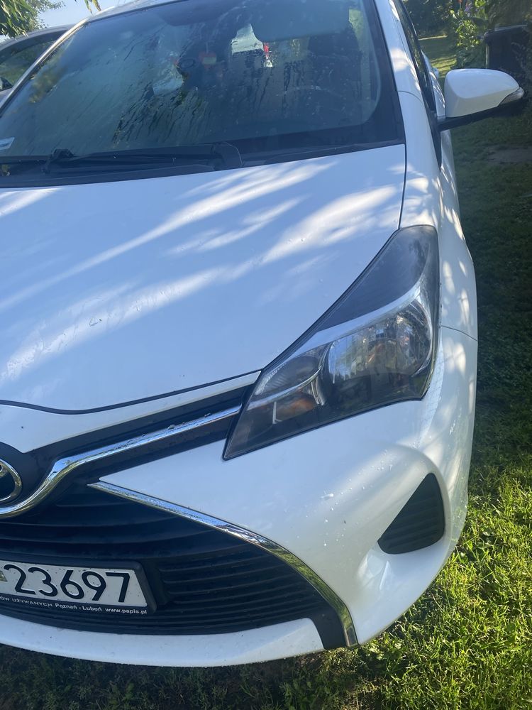 Toyota Yaris 2016 r benzyna