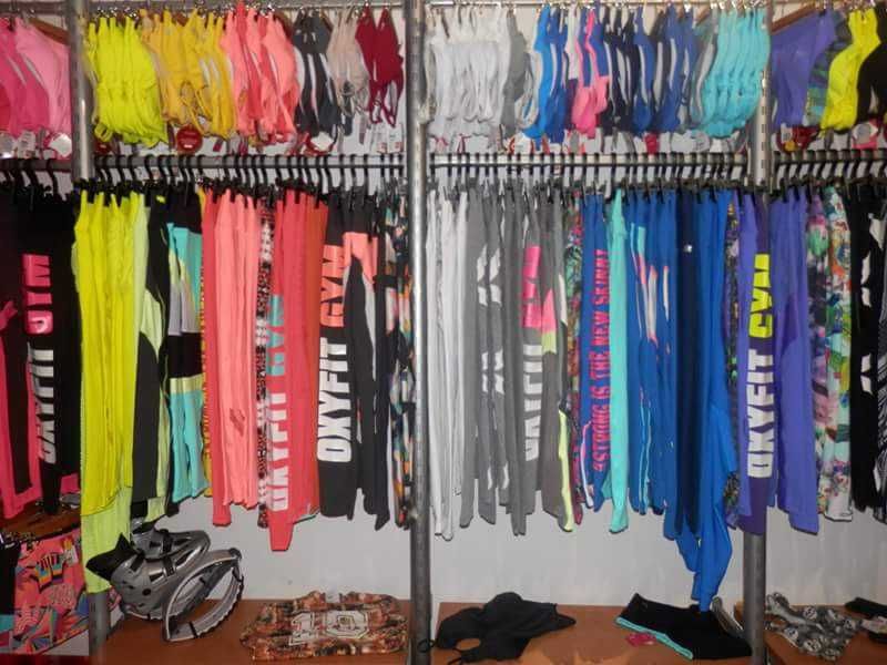 Estante para montar em loja de roupa 7mts