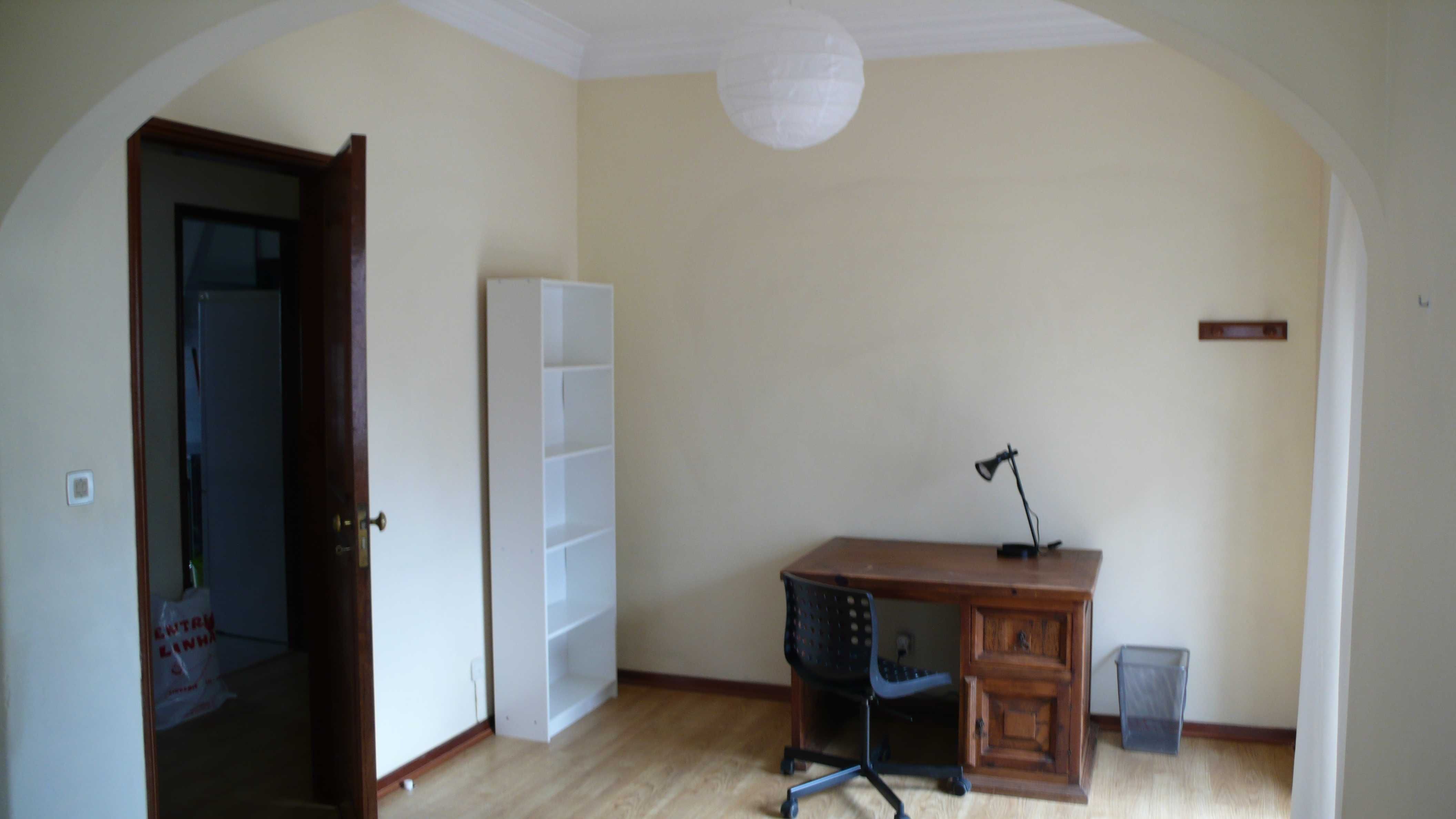 Alugo quarto em Alvalade