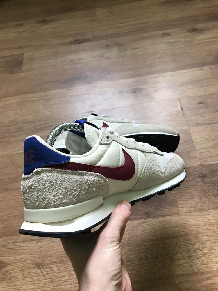 Кроссовки Nike Internationalist размер 40 стелька 25,5