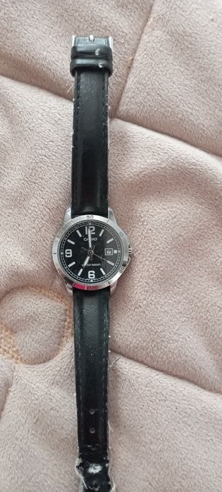 Годинник жіночий  CASIO бу