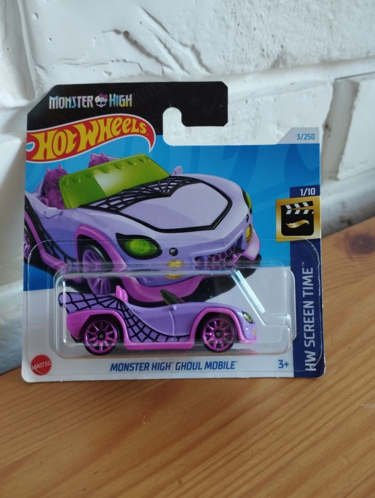 Hot wheels monster High