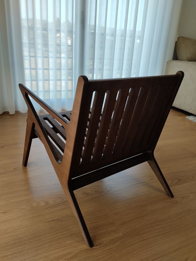 Cadeirão estilo retro por encomenda