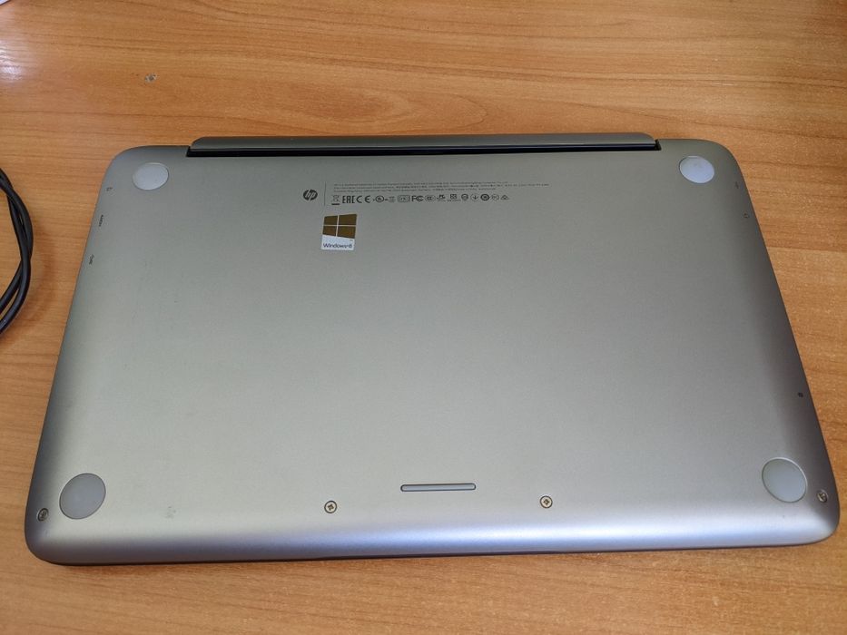 HP split x2  ноутбук поаншет 128гб i5