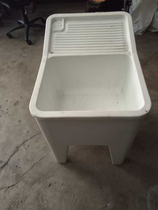 Tanque de lavar roupa plástico