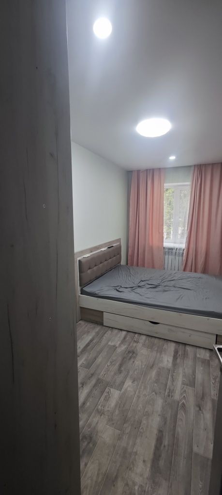 Продам 3х комнатную квартиру , 1/2 микрорайон 1 этаж , 54 м2 капремонт