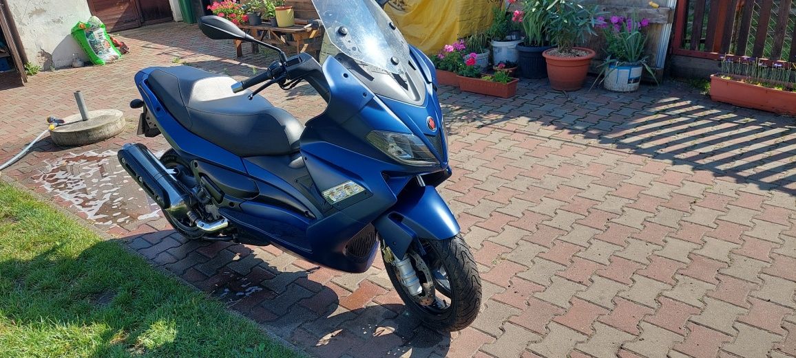 Sprzedam skuter gilera nexus 500