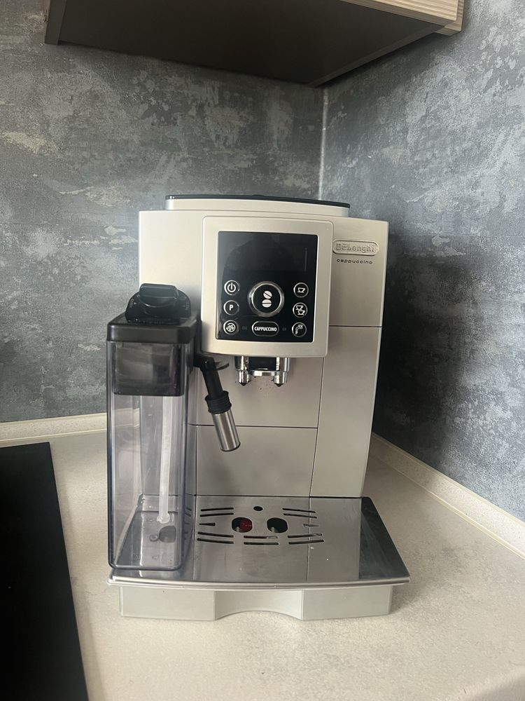 Ekspres ciśnieniowy DeLonghi ECAM23.460.S z spieniaczem LatteCrema