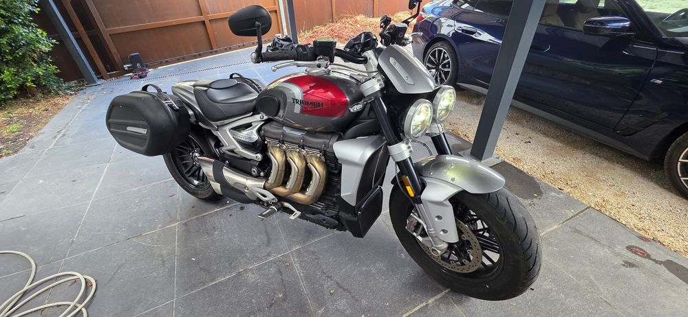Triumph Rocket 3R • 2022 • 26 800 km • Pack topo