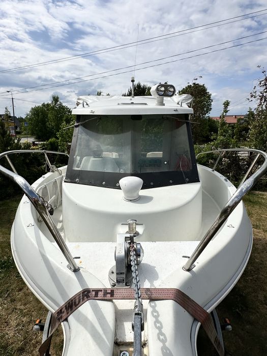 QUICKSILVER 620 Pilothouse