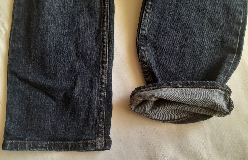 C&A Фирменные джинсы на мальчика Синие с потертостями