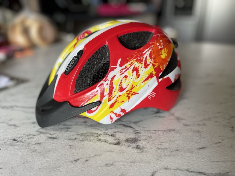 Kask rowerowy Uvex roz 49-55 cm