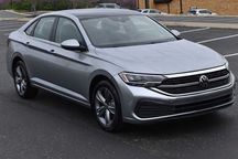 Volkswagen Jetta SE 2023
