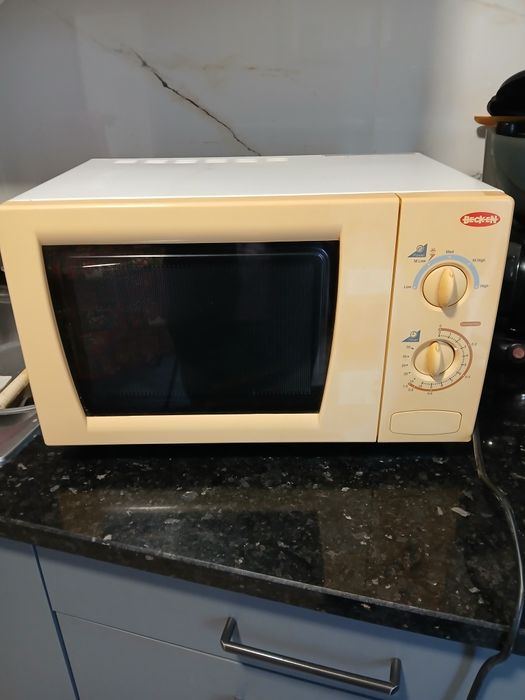 Microondas Becken